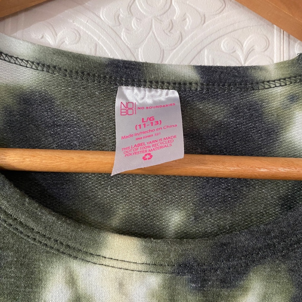 No Boundaries | Long-sleeve Shirt | Large - Picture 3 of 3